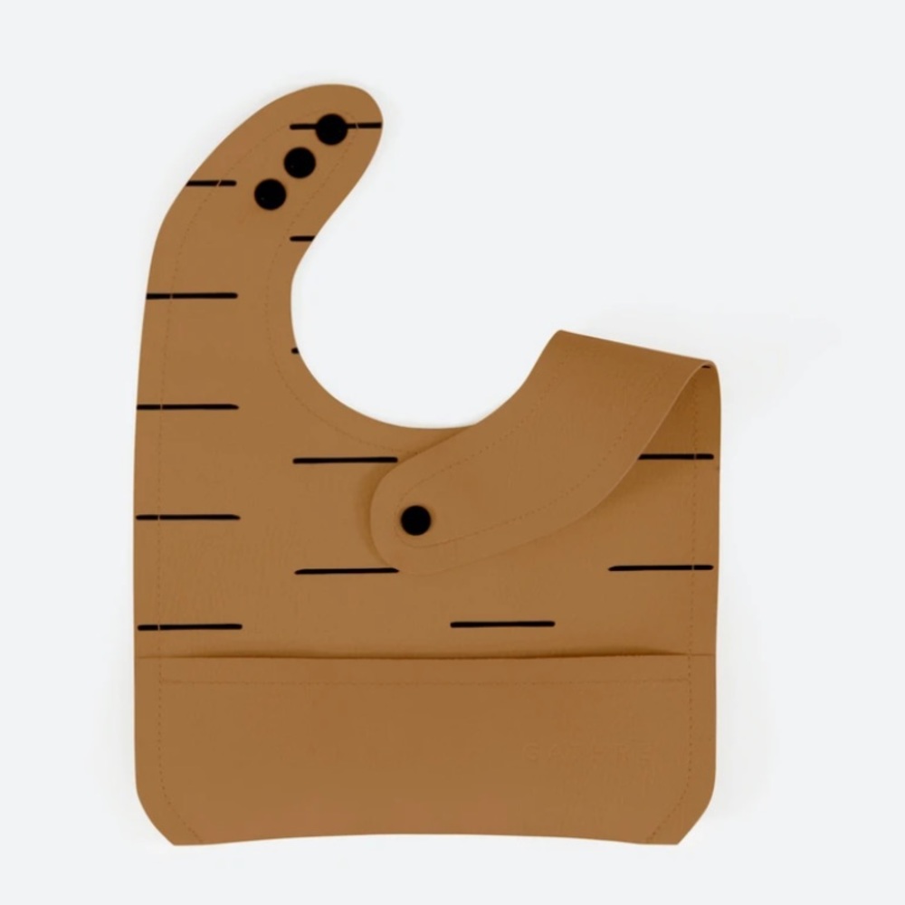 Gathre vegan leather bib in camel dash